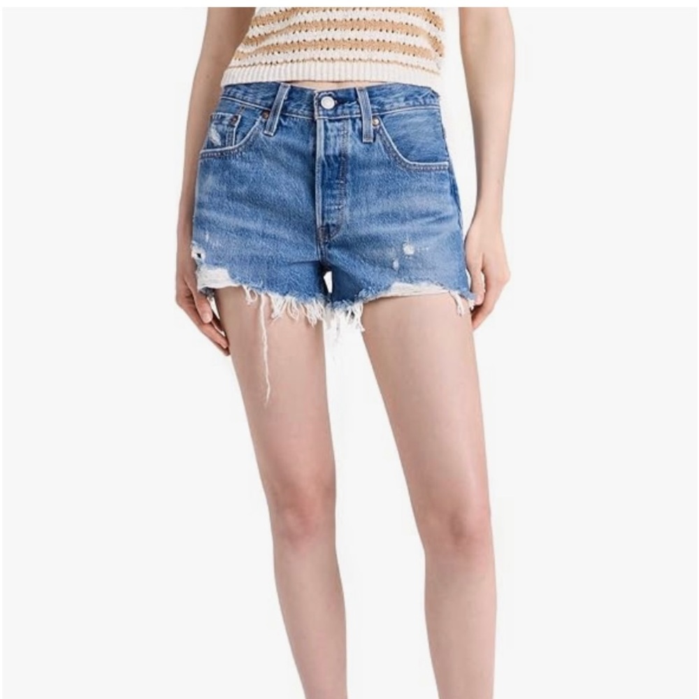 Levi’s 501 cut off shorts